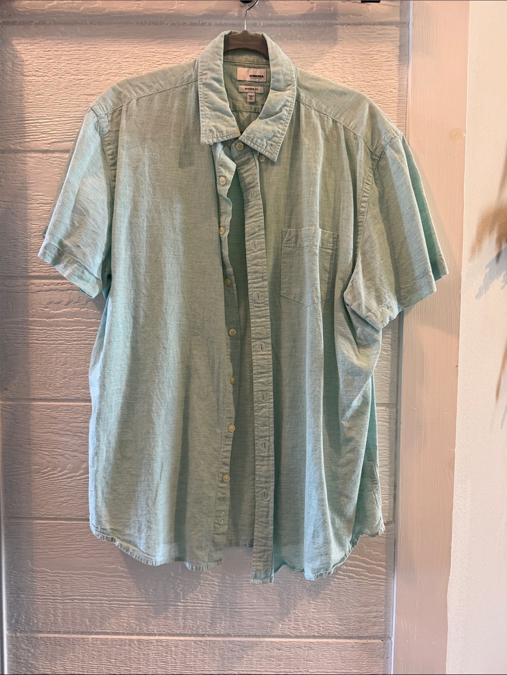 Sonoma Men's Short-Sleeve Button-Down Shirt in Light Mint